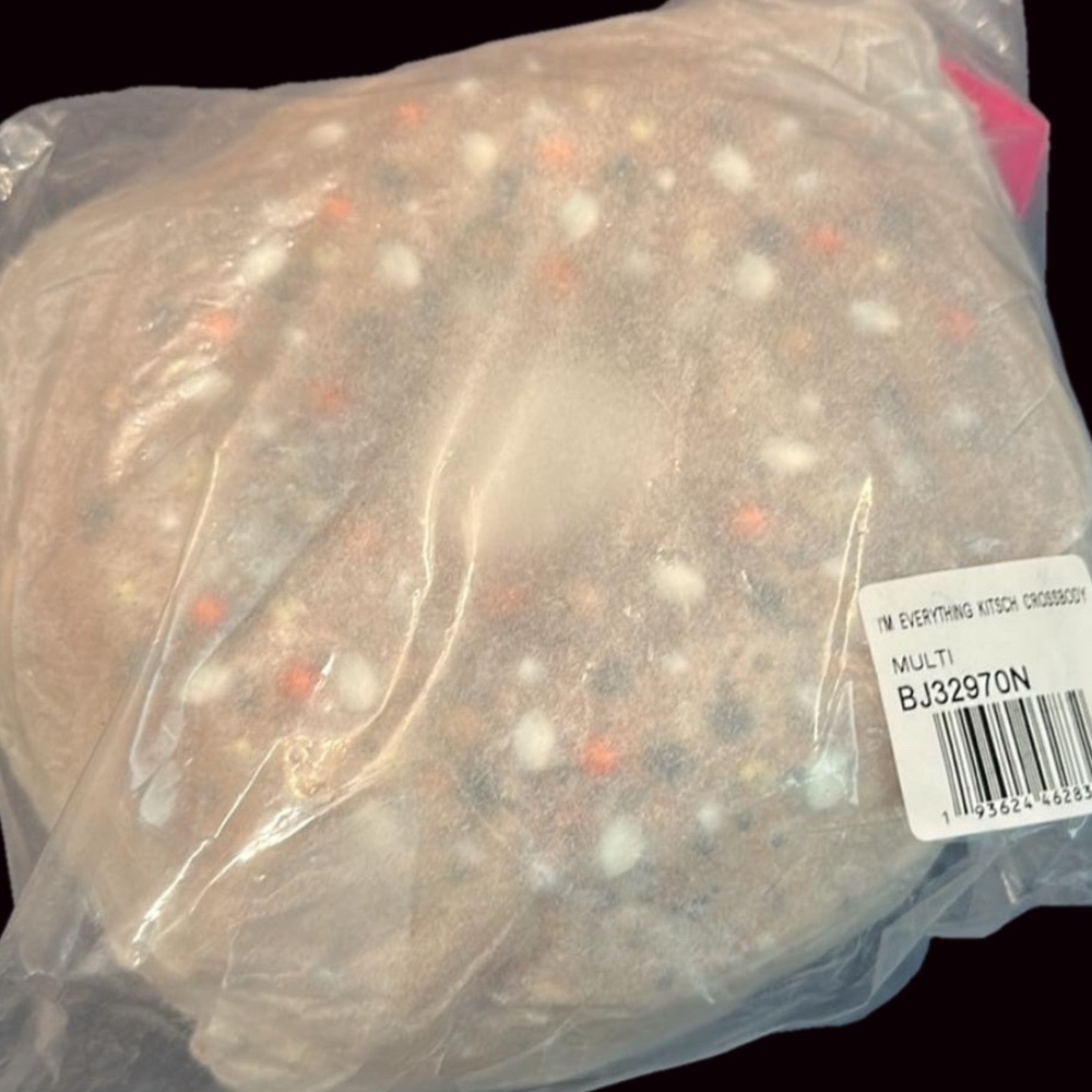 The Everything Bagel is Back! Betsey Johnson - Picture 6 of 6